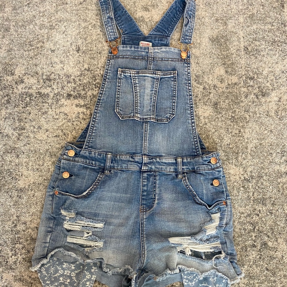 ROSE GOLD BUCKLE | Overall Shorts